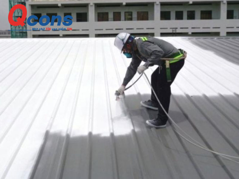 Sơn bề mặt mái tôn bị rỉ sét