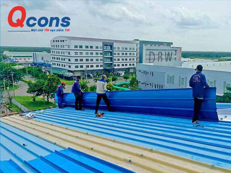 Thay tôn mái nhà xưởng Thay tôn mái nhà xưởng