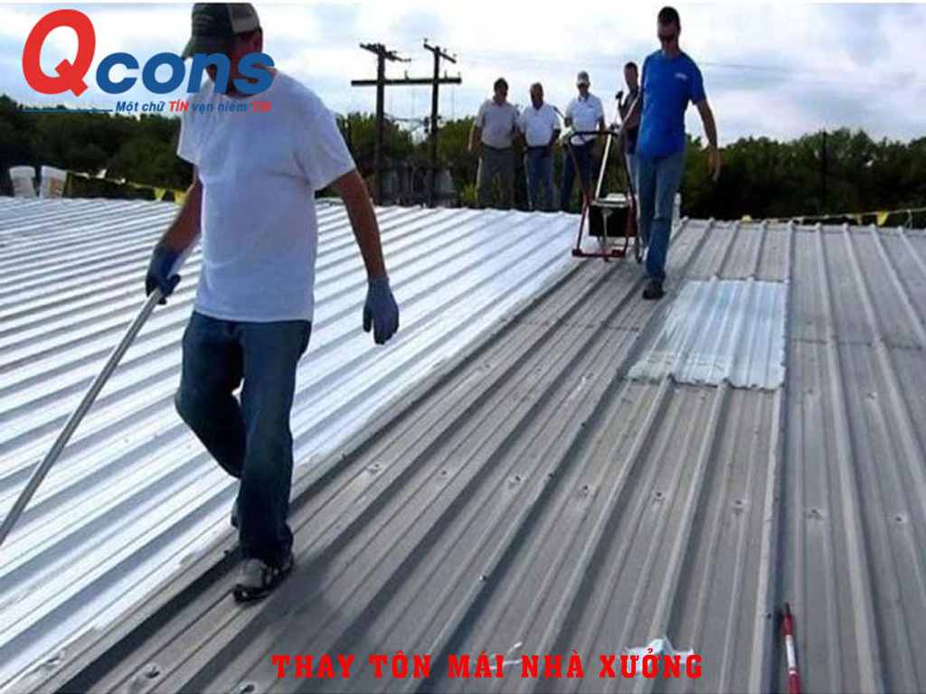 Thay tôn mái xưởng Huệ Linh - KCN Vĩnh Lộc