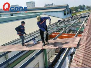 Thay tôn mái nhà xưởng bị xuống cấp